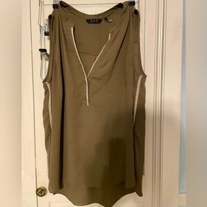 Zoa New York women’s short sleeve top size large